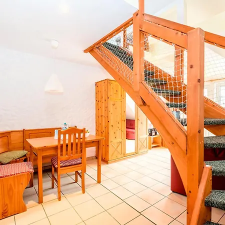 Appartement Bunte Villa, Whg Baumhaus *